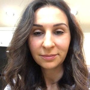 Meet your Posher, Elisa